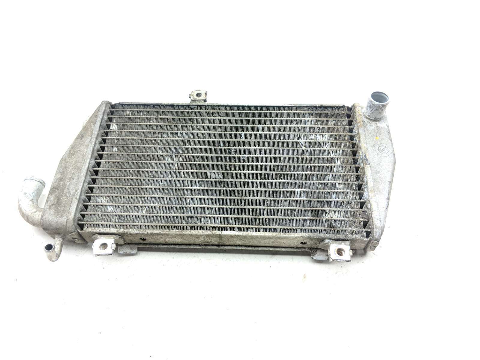 01-05 Honda Goldwing 1800 GL1800 Right Engine Motor Radiator