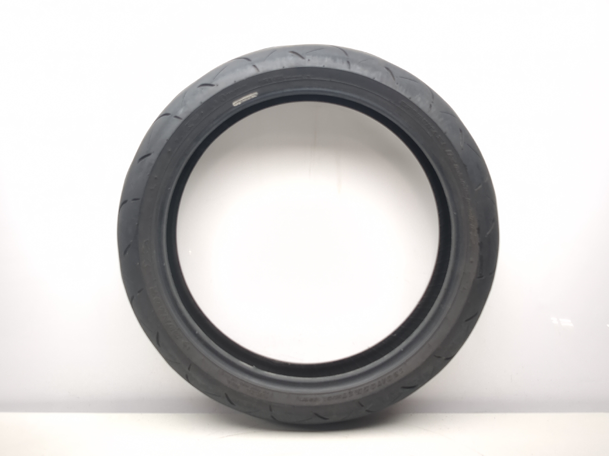 Front Tire Dunlop Sportmax Roadsport 2 120/70-17