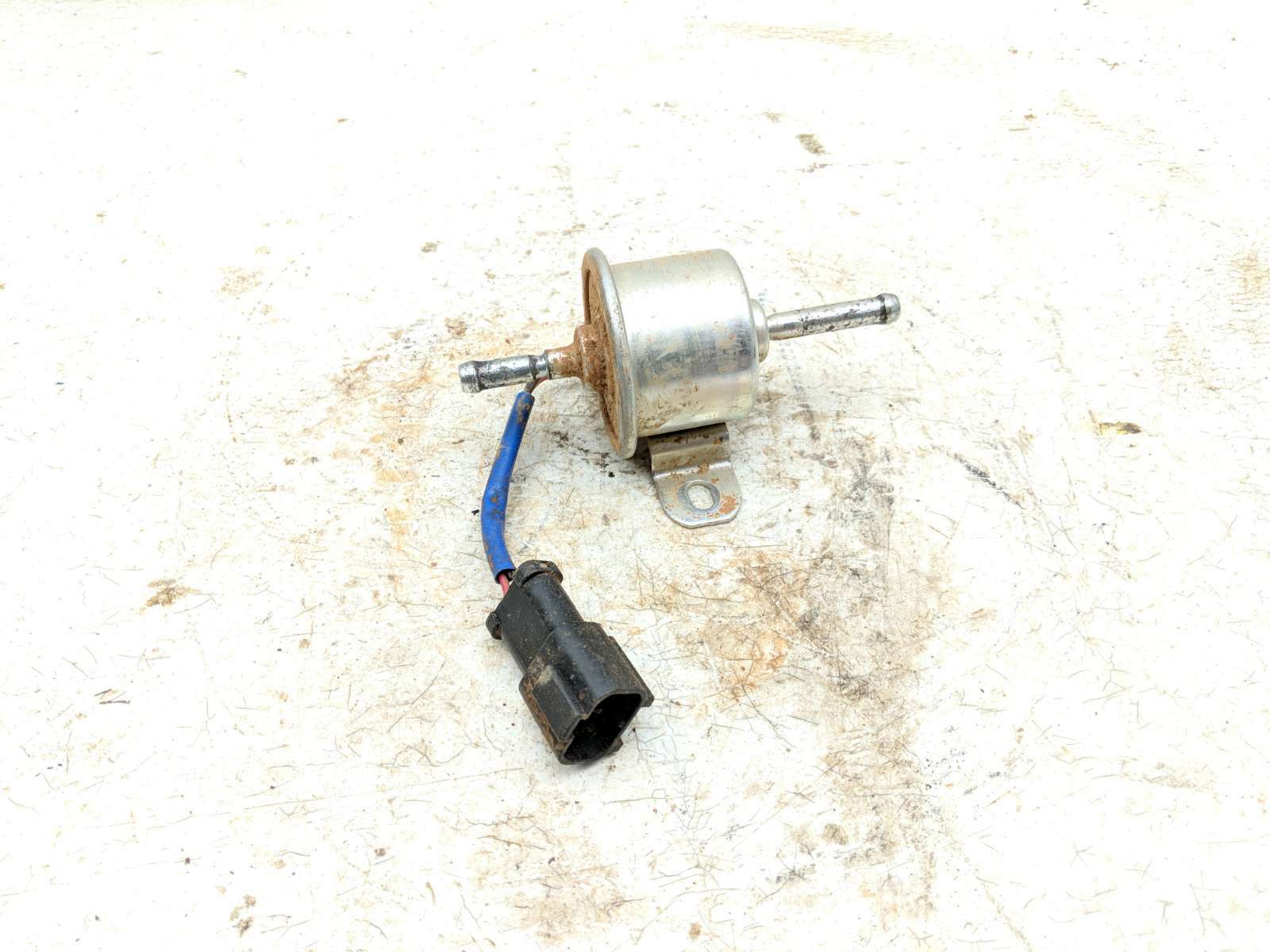 16-18 Kawasaki Mule Pro DXT KAF1000 Fuel Pump Breather Filter
