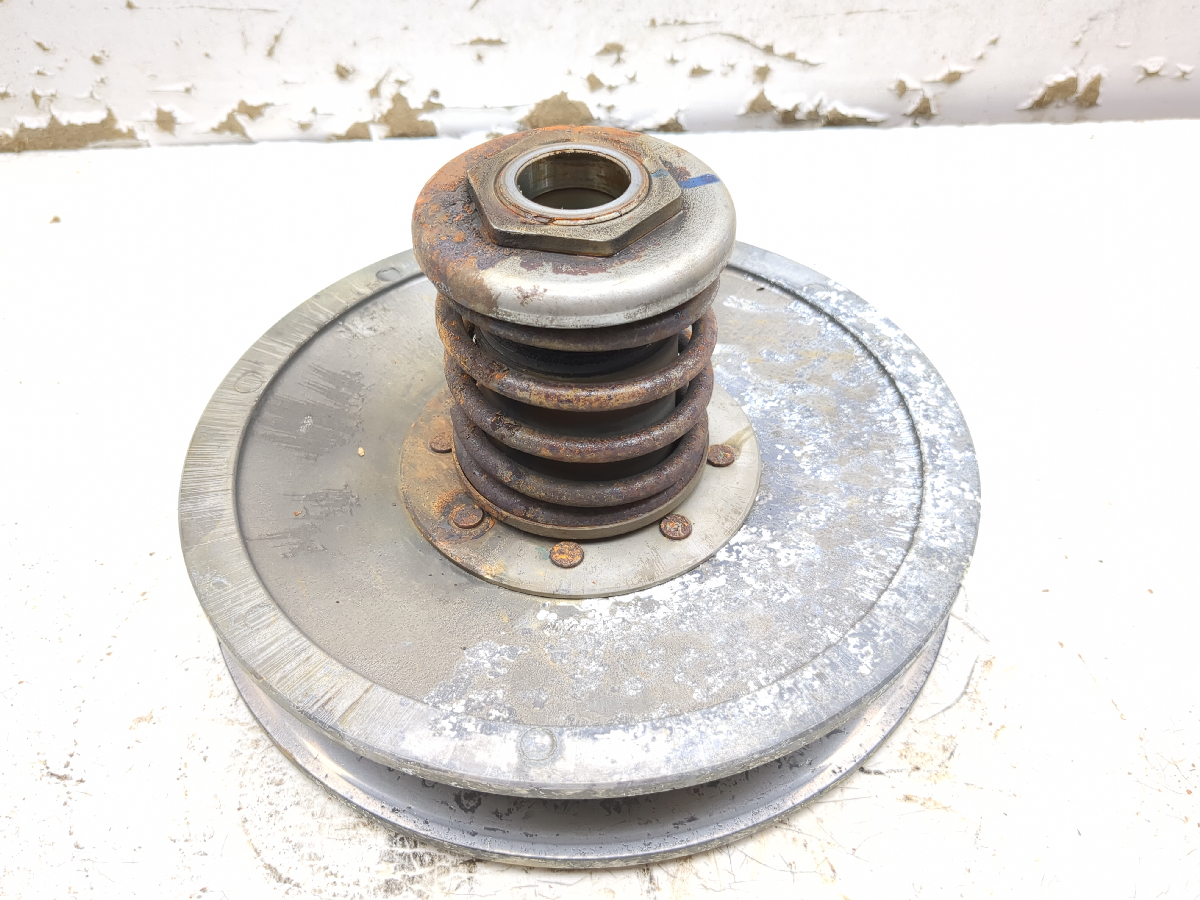 16-18 Yamaha Wolverine YXE700CVT Secondary Driven Clutch Assembly