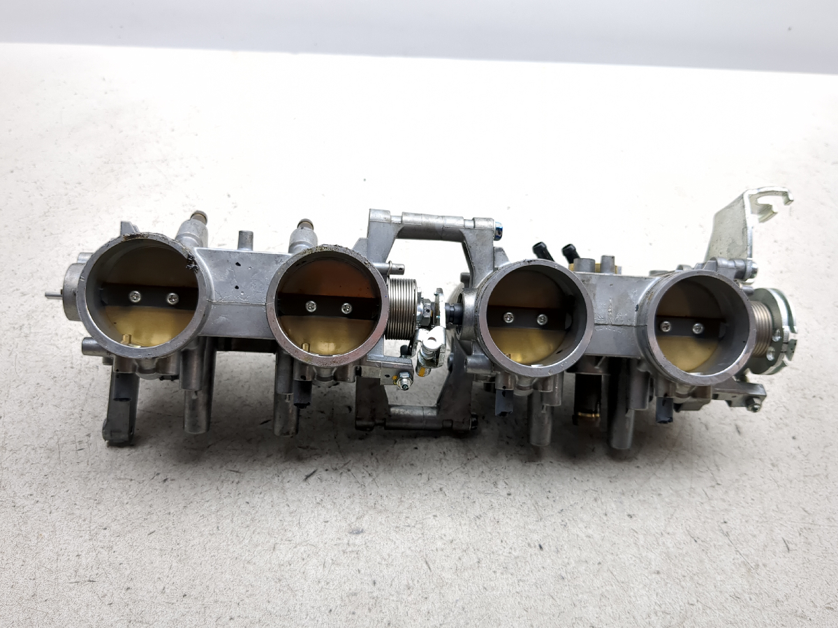 08-18 Suzuki Hayabusa GSX1300R Throttle Body Bodies