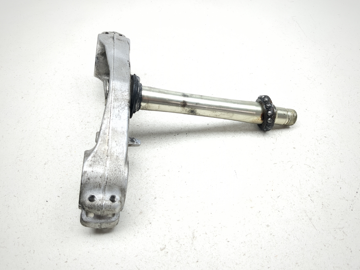 04 05 Suzuki GSXR 600 750 Bottom Lower Triple Steering Tree Clamp