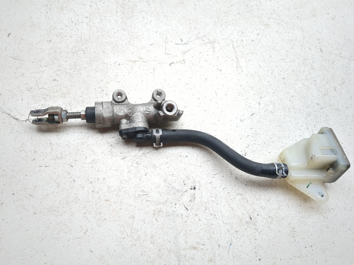 99-07 Suzuki Hayabusa GSX1300R Rear Brake Master Cylinder