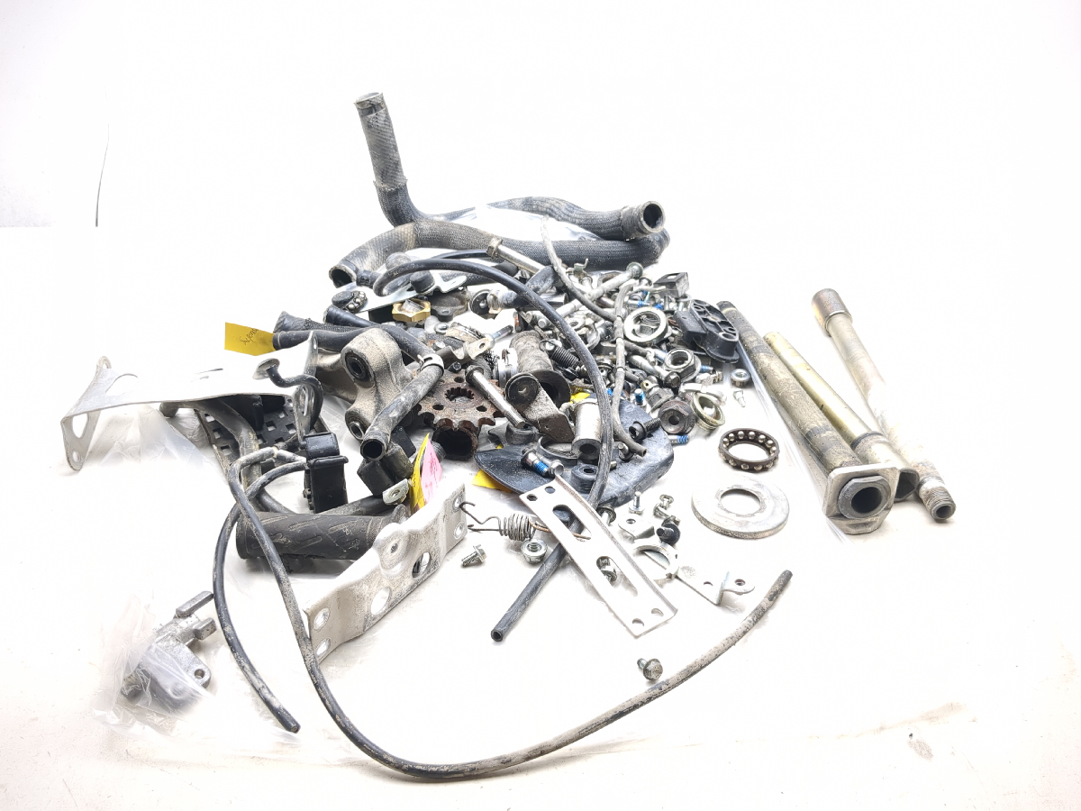 06 07 Suzuki GSXR 600 750 Miscellaneous Parts Master Hardware Bolt Kit