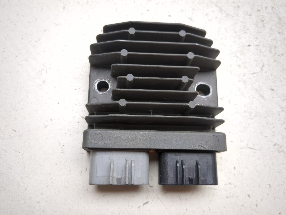 12-21 Kawasaki Ninja ZX14 Voltage Regulator Rectifier FH020BA