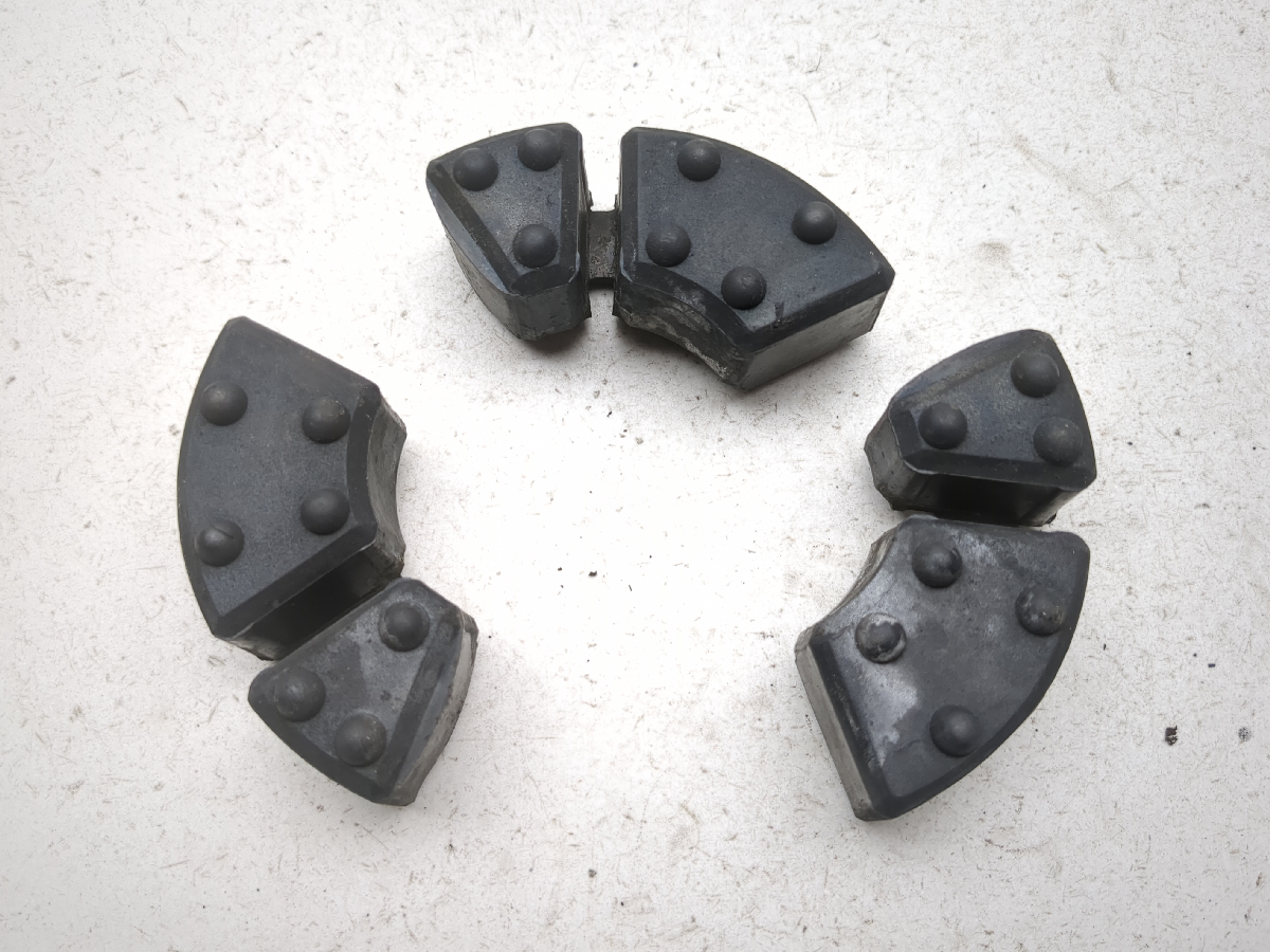 01-12 BMW F650 GS F650GS Rear Wheel Cush Drive Sprocket Hub Rubbers