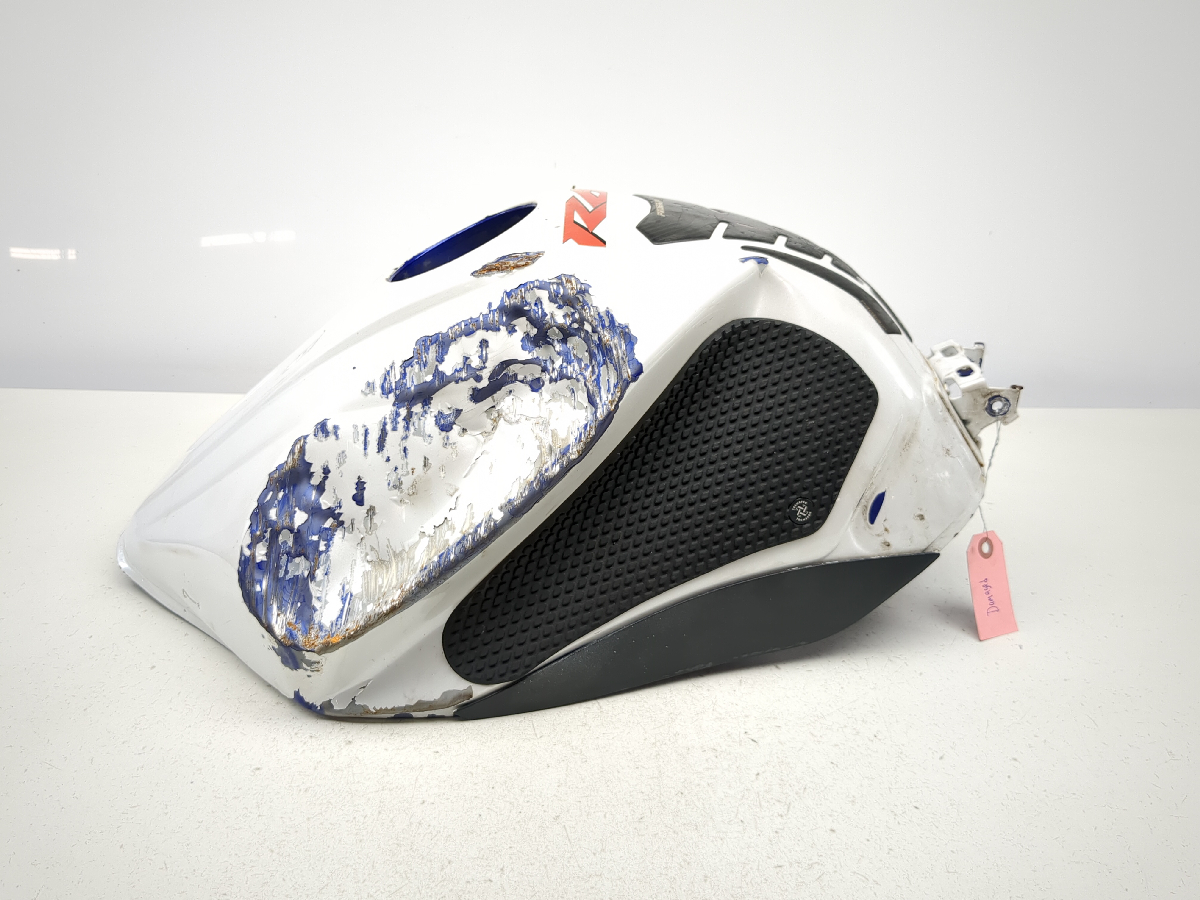03-05 Yamaha YZF R6 Gas Fuel Tank Petrol Reservoir