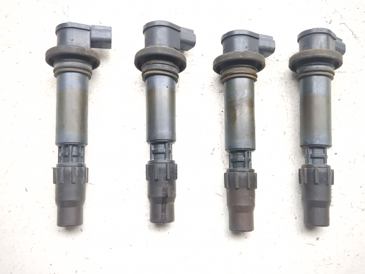 06 07 Suzuki GSXR 600 750 Ignition Coil Plugs Packs 129700-4800