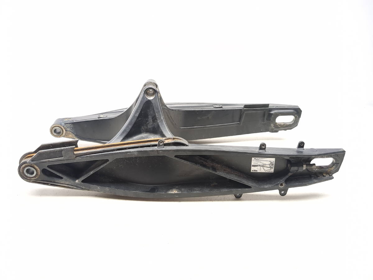 19 20 KTM Adventure 790  Rear Wheel Swing Arm Frame 635.04.030.000