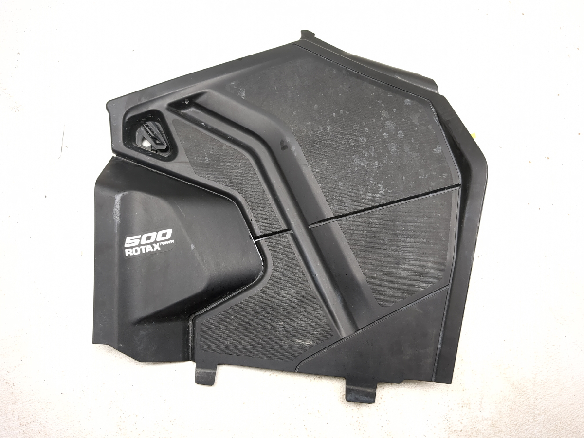 23-25 Can Am Outlander 500 Front Left Engine Motor Lateral Cover Panel 705012912