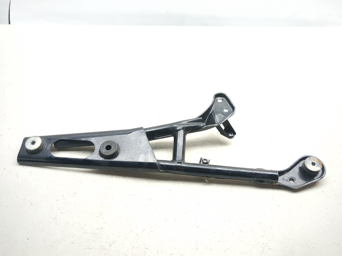 06-24 Suzuki VZR1800 M109R Boulevard BOSS Exhaust Hanger Mount Bracket Holder