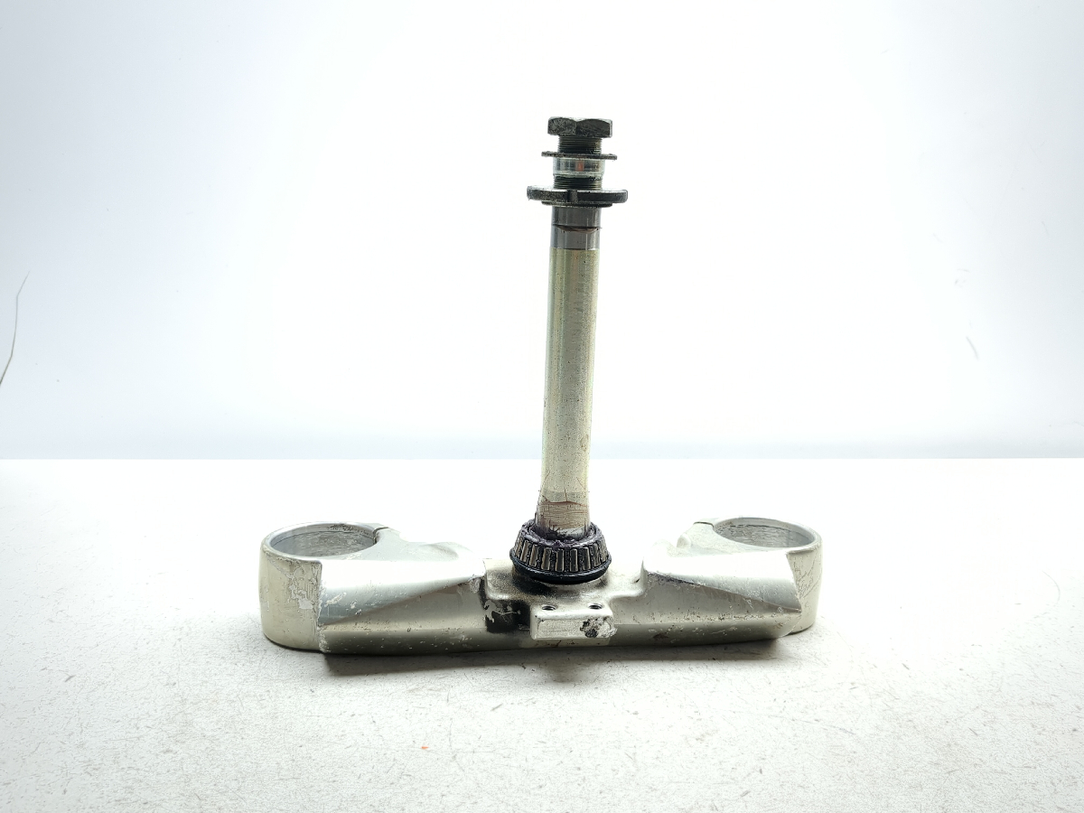 10-14 Victory Cross Roads Bottom Lower Triple Tree Steering Clamp 5136370