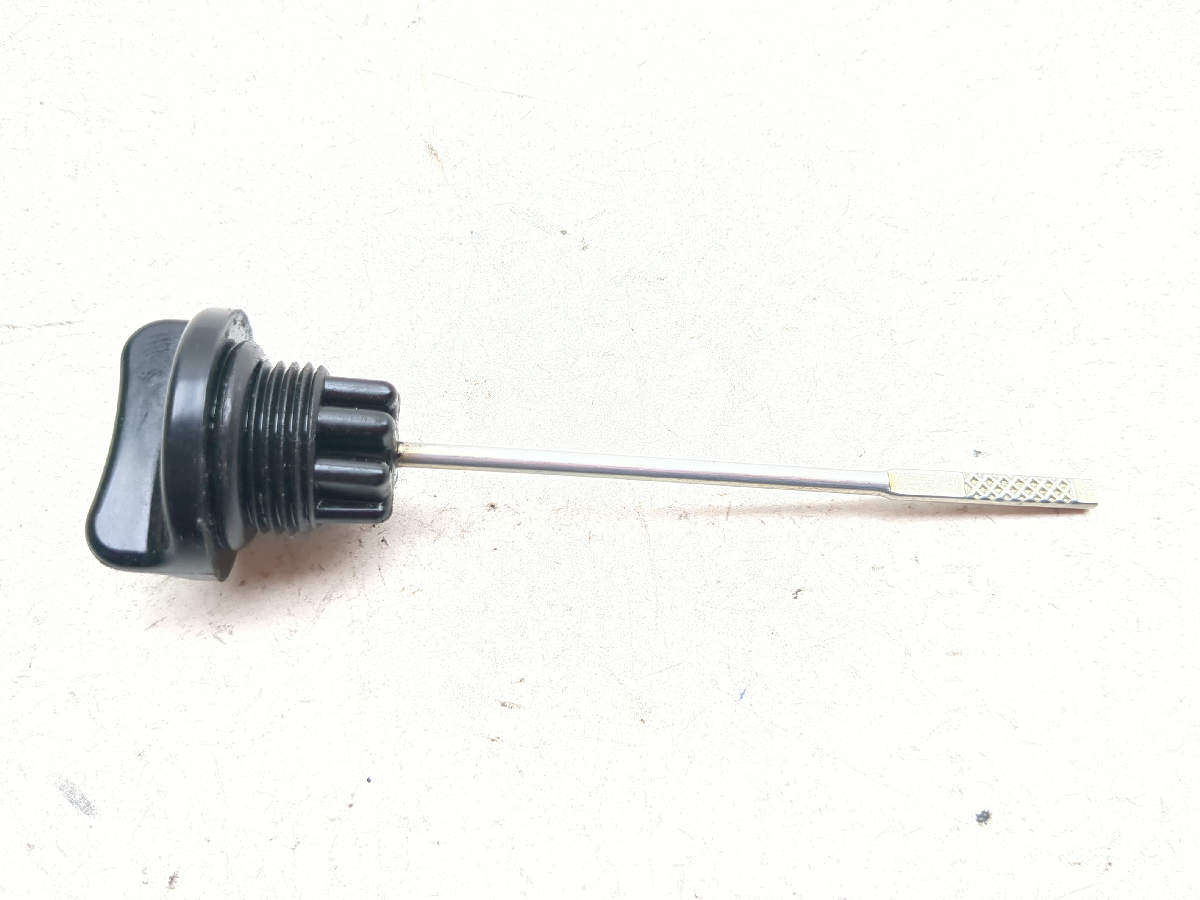 06-24 Suzuki VZR1800 M109R Boulevard BOSS Engine Motor Oil Dipstick