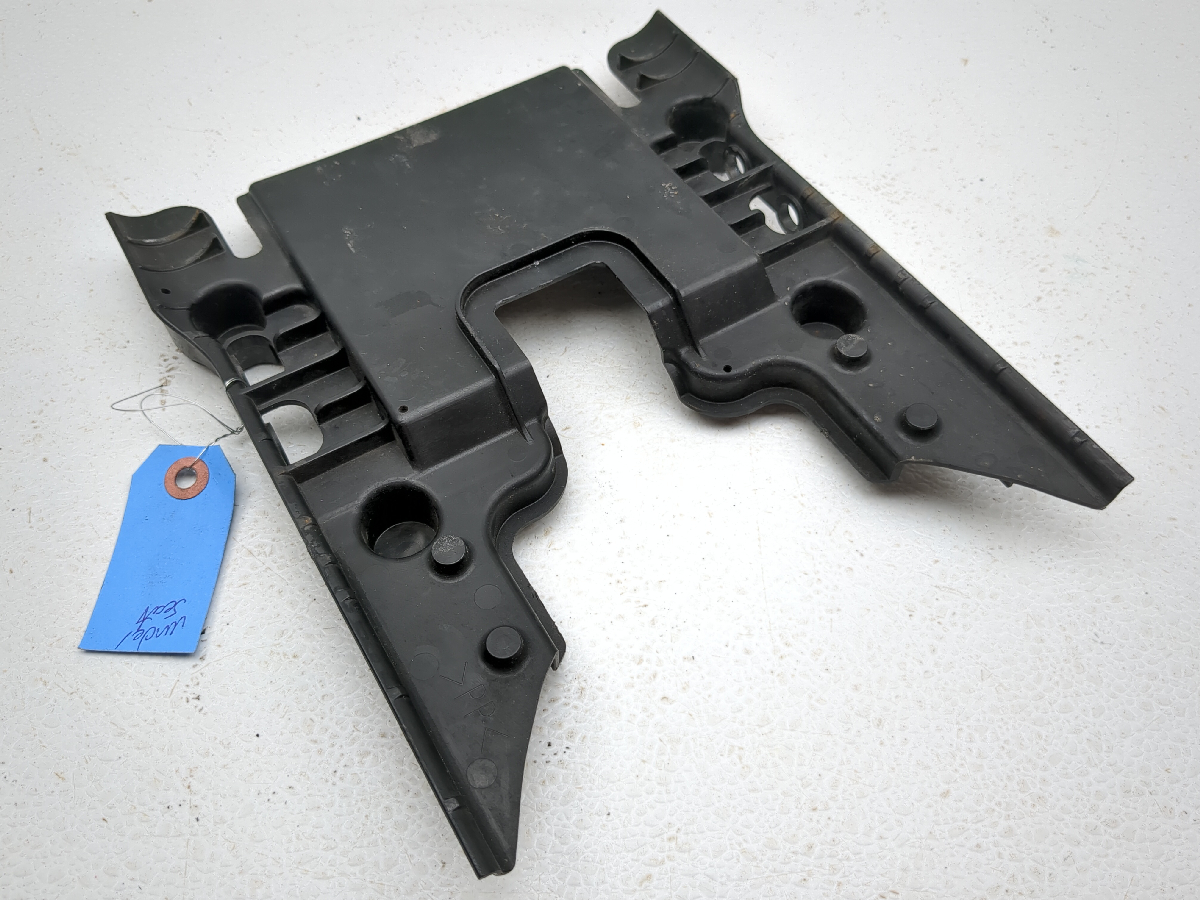 09-17 Yamaha FZ6R FZ6 Rear Undertail Seat Tray Cover Panel