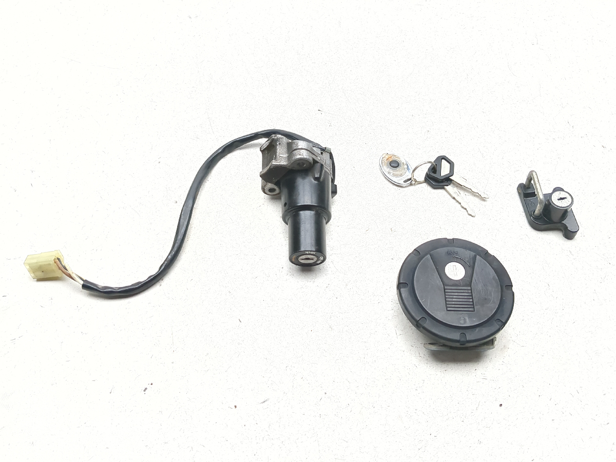 08-18 Kawasaki KLR 650 Lock Set Ignition Switch Cap Helmet Lock And Key
