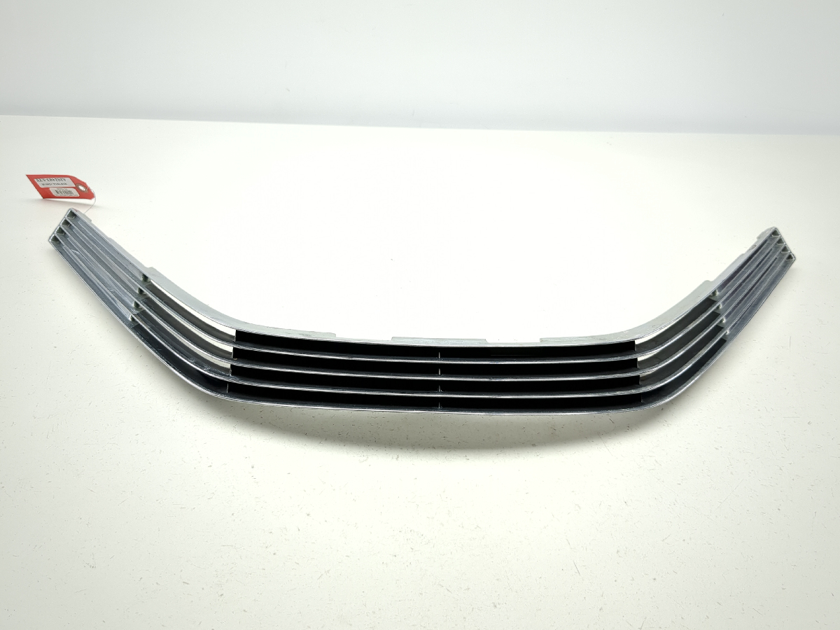 88-00 Honda GL1500 SE Goldwing Front Chrome Vent Trim Cover 64260-MN5-0100