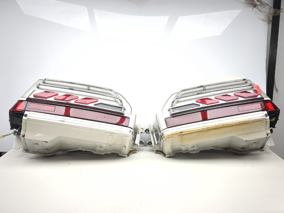 88-00 Honda GL1500 SE Goldwing Saddlebag Luggage Cases Set W/ Taillight Bracket