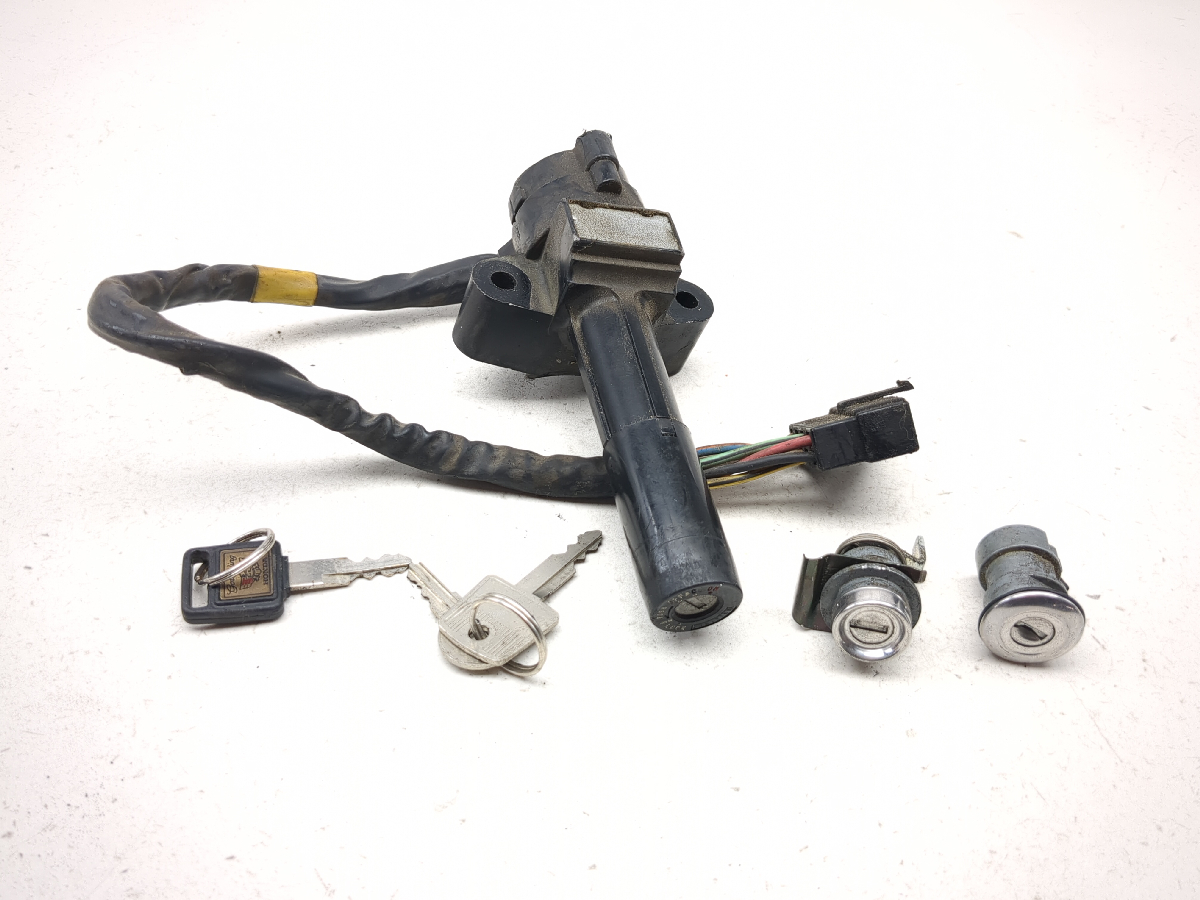 88-00 Honda GL1500 SE Goldwing Lock Set Ignition Switch Acsessory Locks And Key