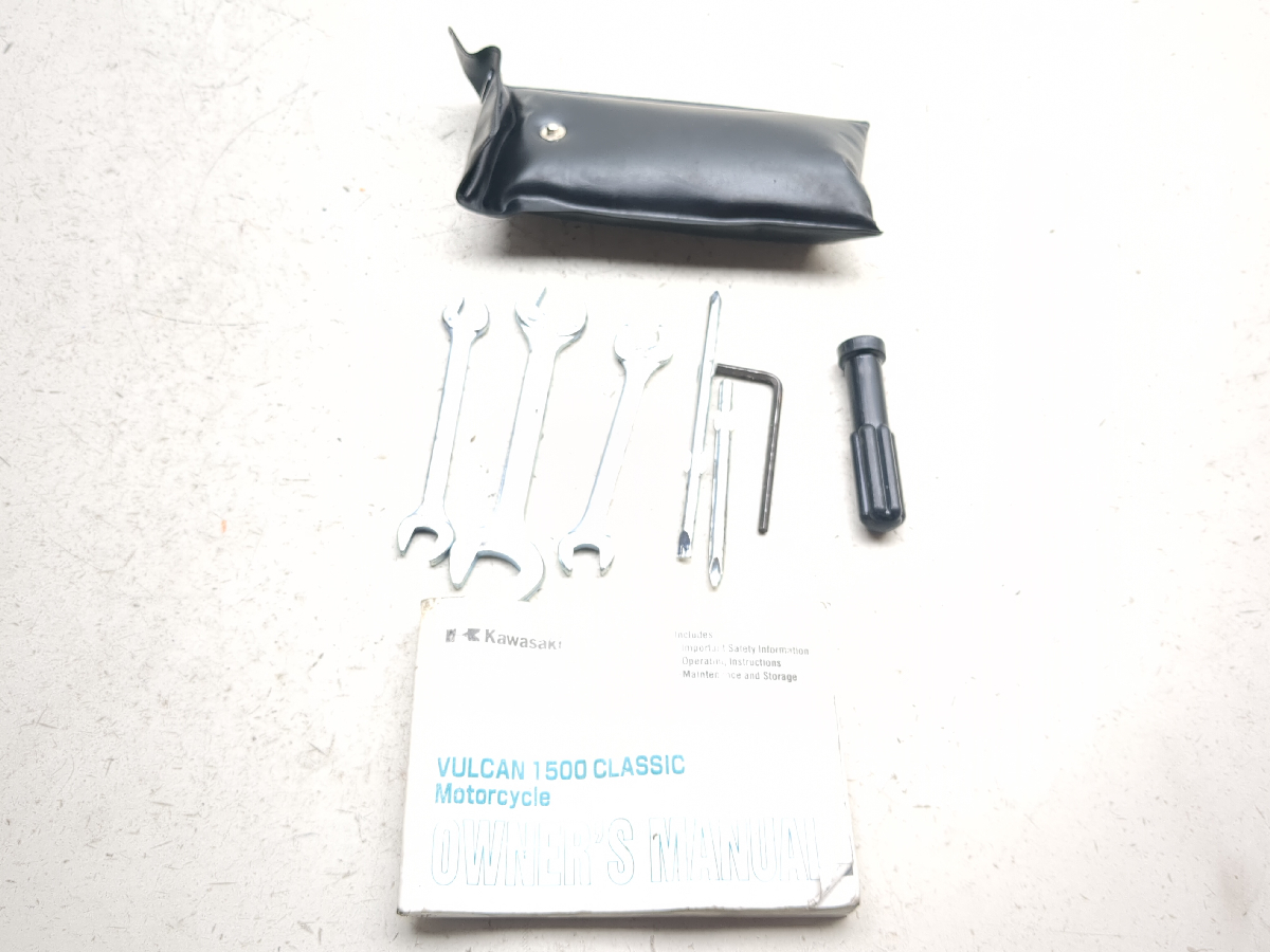 11-25 Kawasaki VN1700 Vulcan Vaquero Tool Kit W/ Owner Manual 99987-1090