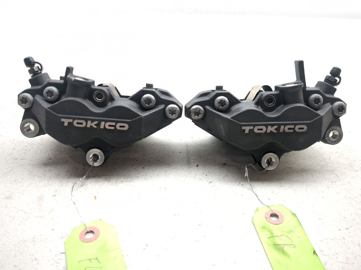 11-25 Kawasaki VN1700 Vulcan Vaquero Front Brake Calipers