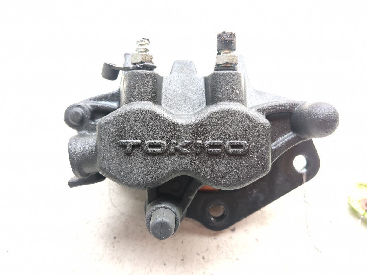 11-25 Kawasaki VN1700 Vulcan Vaquero Rear Brake Caliper