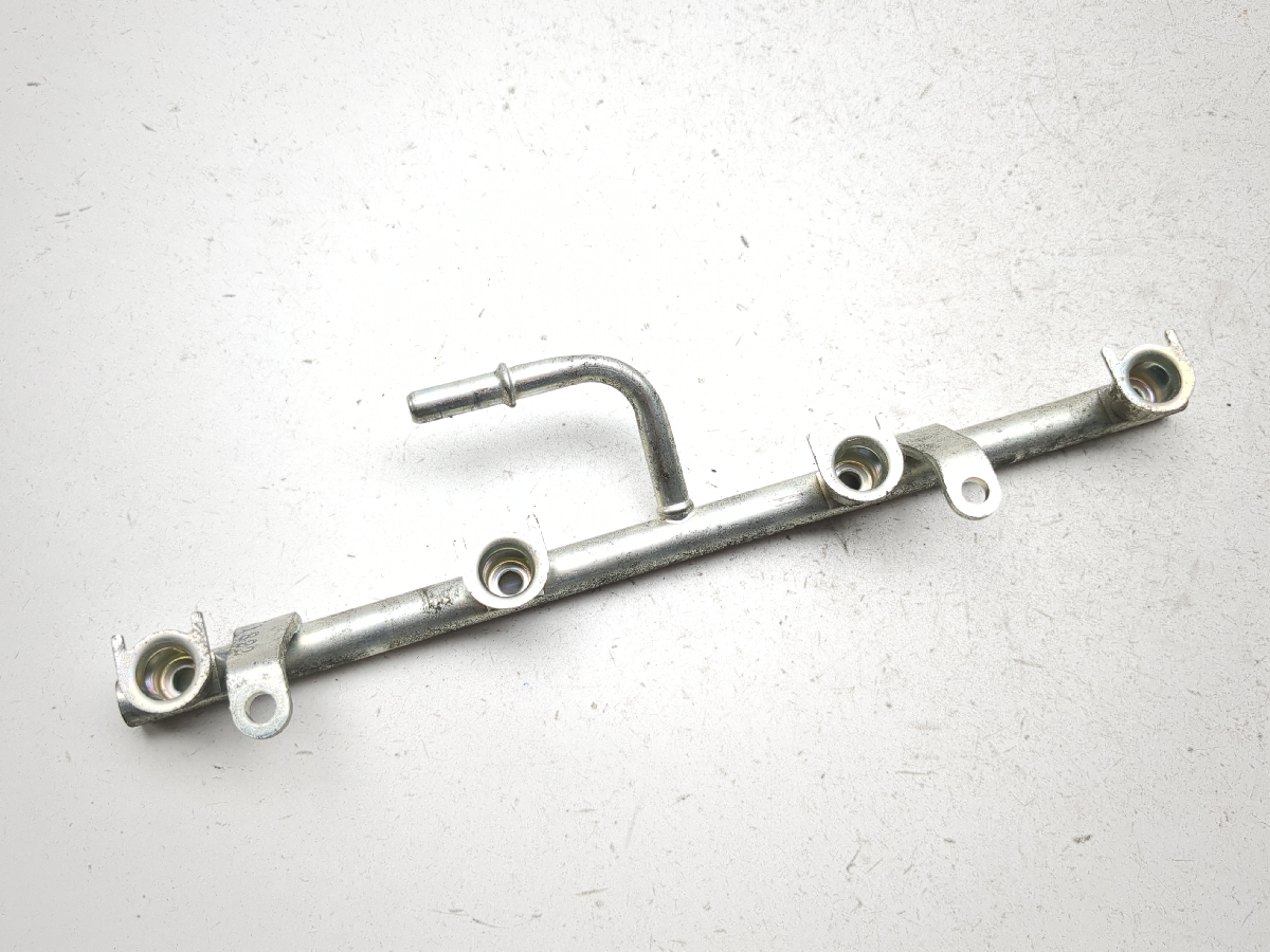 10-22 Kawasaki ZG1400C Concours Gas Fuel Injector Rail