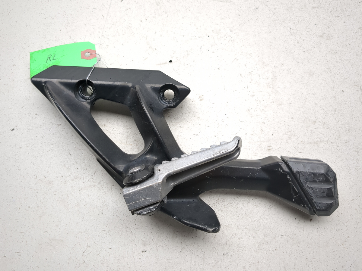 10-22 Kawasaki ZG1400C Concours Rear Left Passenger Foot Peg