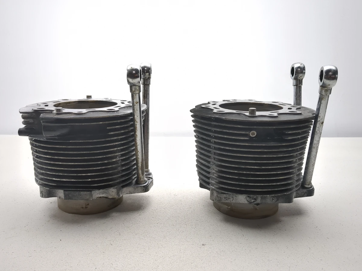 04-10 Kawasaki Vulcan 2000 VN2000 Engine Motor Cylinder Head Jugs Set Pair