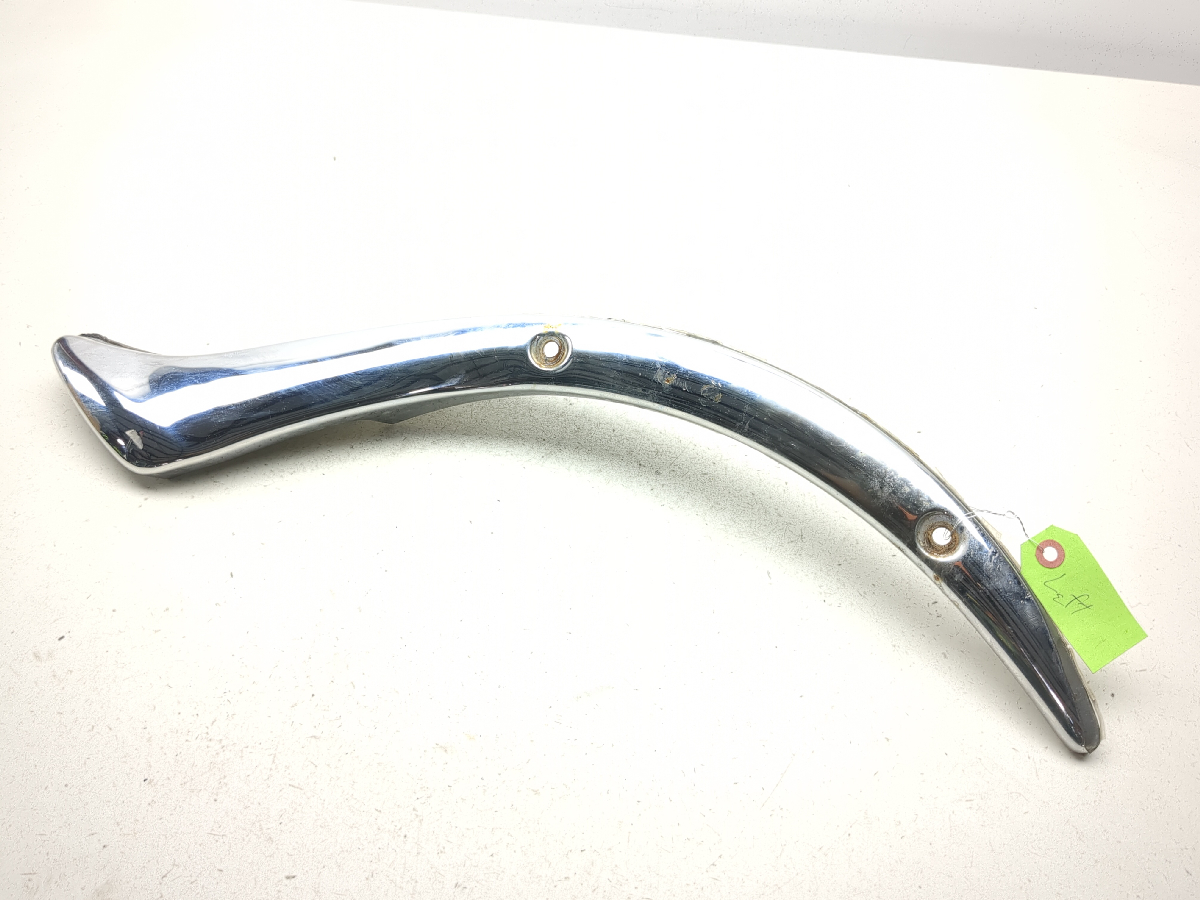 04-10 Kawasaki Vulcan 2000 VN2000 Rear Left Fender Support Strut
