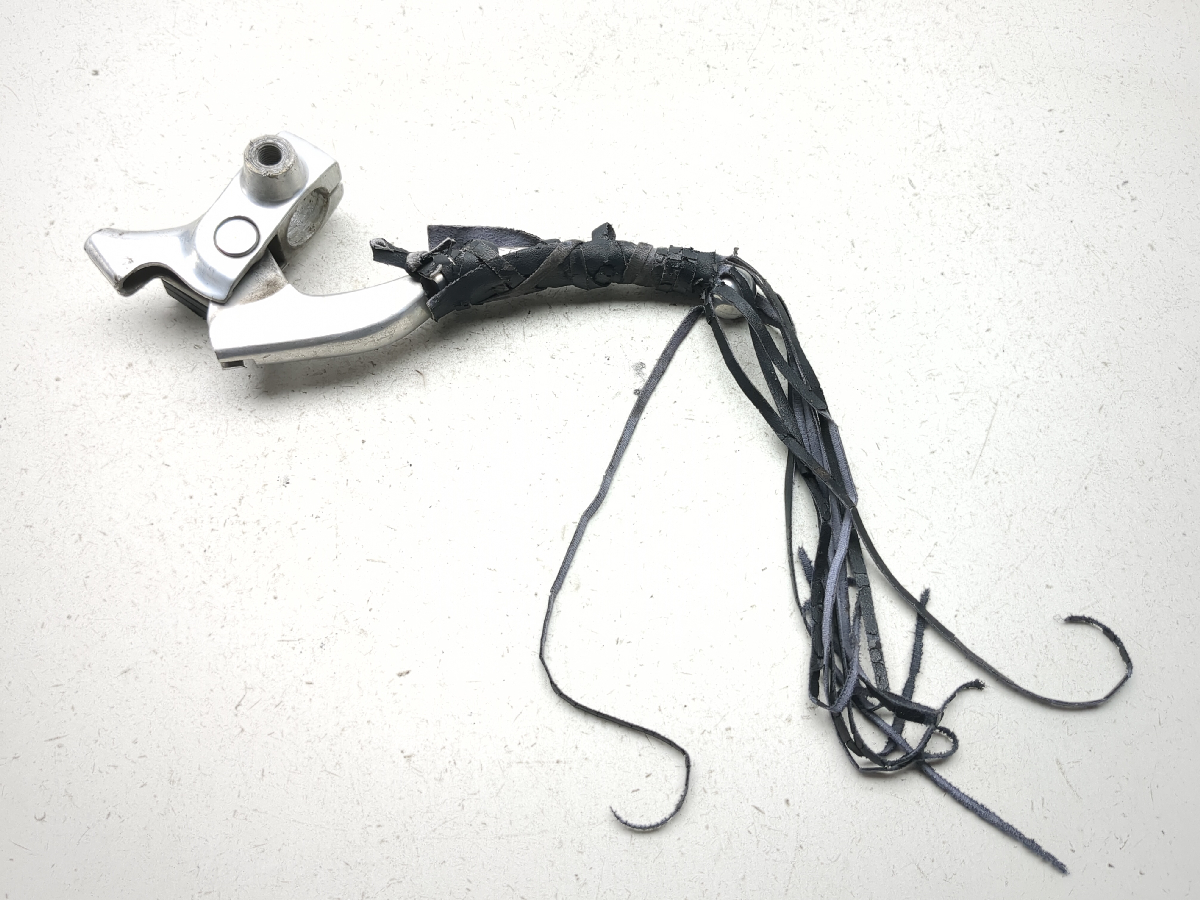 04-10 Kawasaki Vulcan 2000 VN2000 Left Side Clutch Hand Lever Perch W/ Tassle