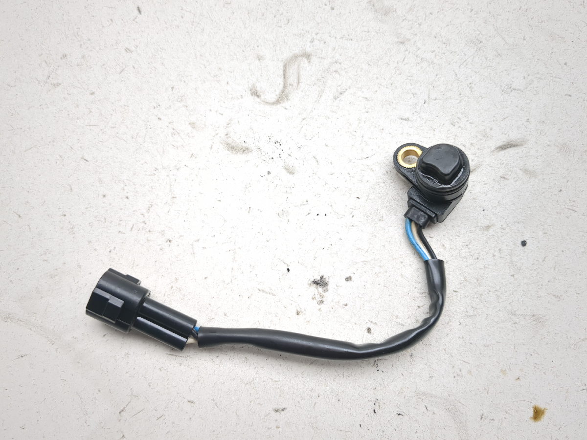 04-10 Kawasaki Vulcan 2000 VN2000 Crankshaft Position Sensor