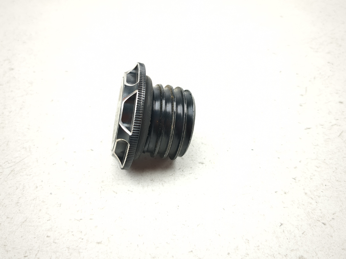 04-06 Harley Sportster 883 XL883 Aftermarket Petrol Gas Fuel Tank Cap Lid TRSH PL