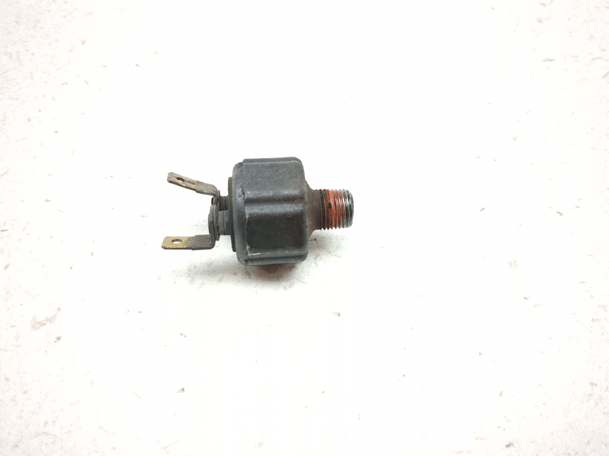 04-06 Harley Sportster 883 XL883 Rear Brake Light Switch