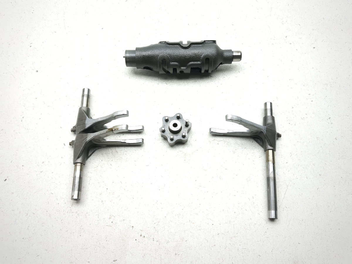 04-10 Kawasaki Vulcan 2000 VN2000 Transmission Shift Shifter Forks and Drum