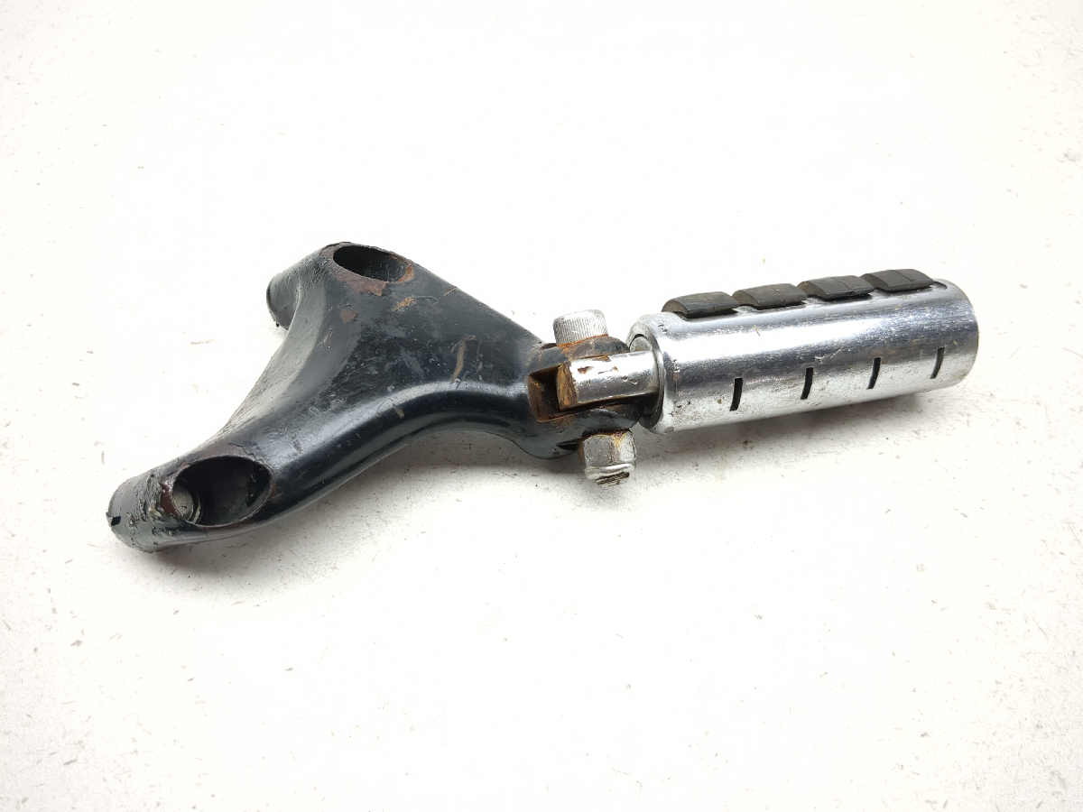 04-06 Harley Sportster 883 XL883 Rear Left Passenger Foot Peg