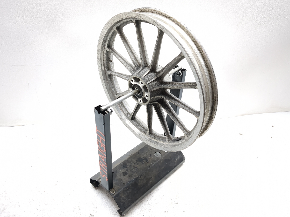 04-06 Harley Sportster 883 XL883 Front Wheel Rim Front STRAIGHT