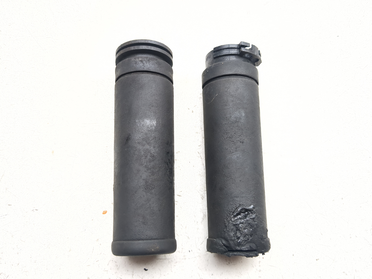 01-06 Harley Softail Standard FXSTI Throttle Tube And Grips Set Pair TRSH PL