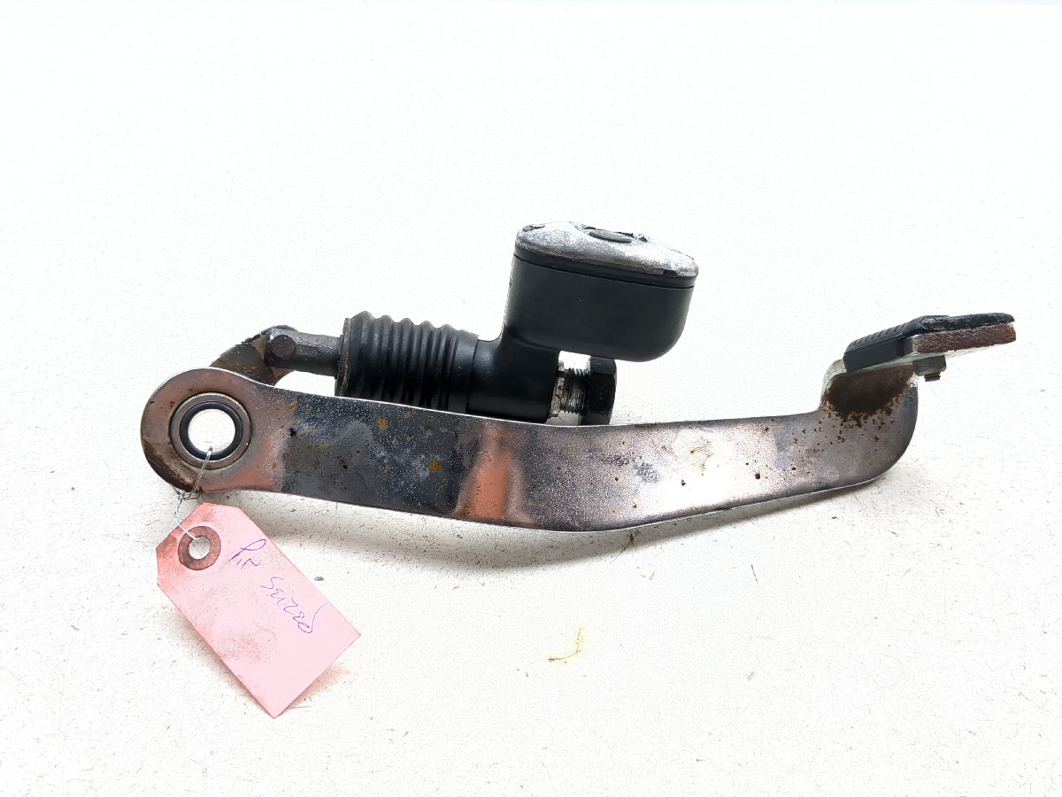 01-06 Harley Softail Standard FXSTI Rear Brake Master Cylinder W/ Brake Pedal