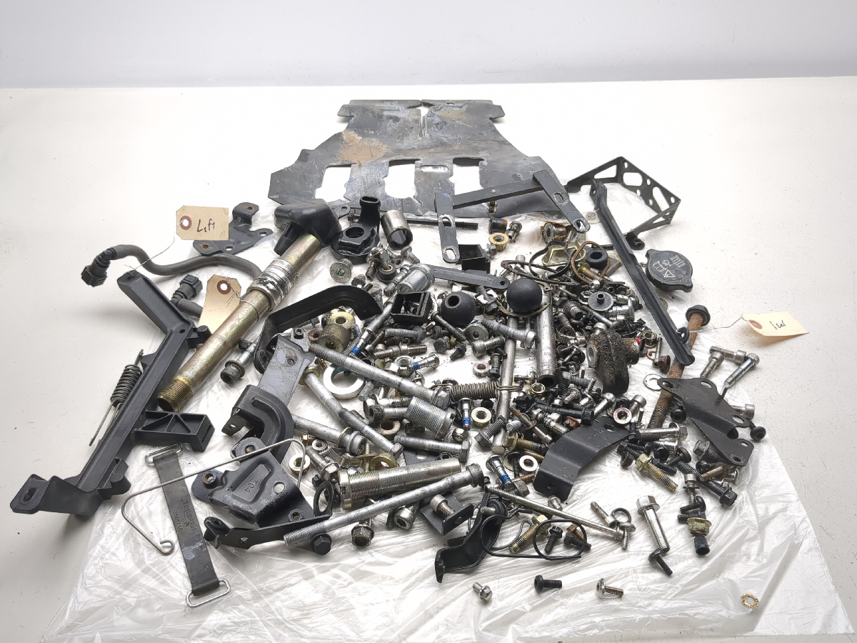 05-10 Triumph Sprint ST 1050  Parts Hoses Bracket Cap Hardware Bolt Kit