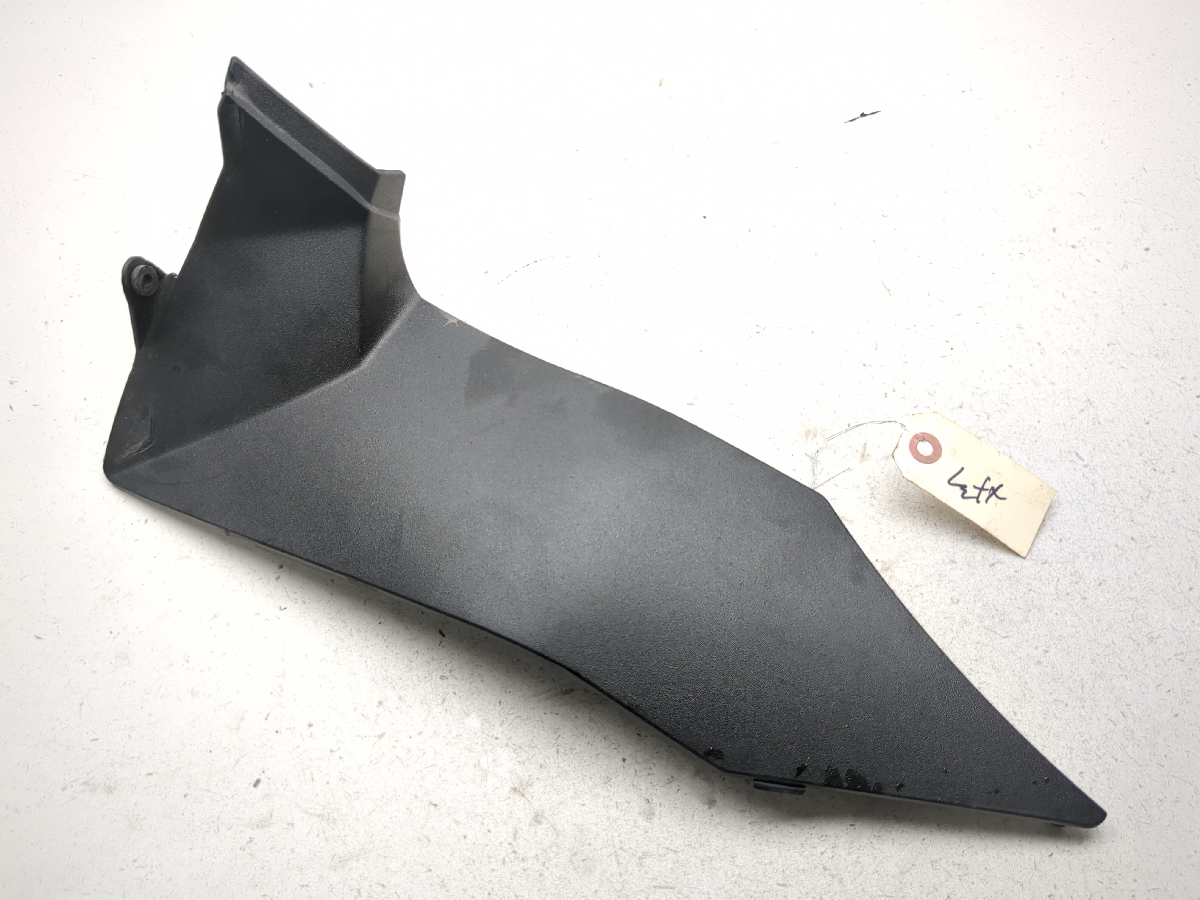 05-10 Triumph Sprint ST 1050 Left Side Trim Fairing Cover Panel 2301582