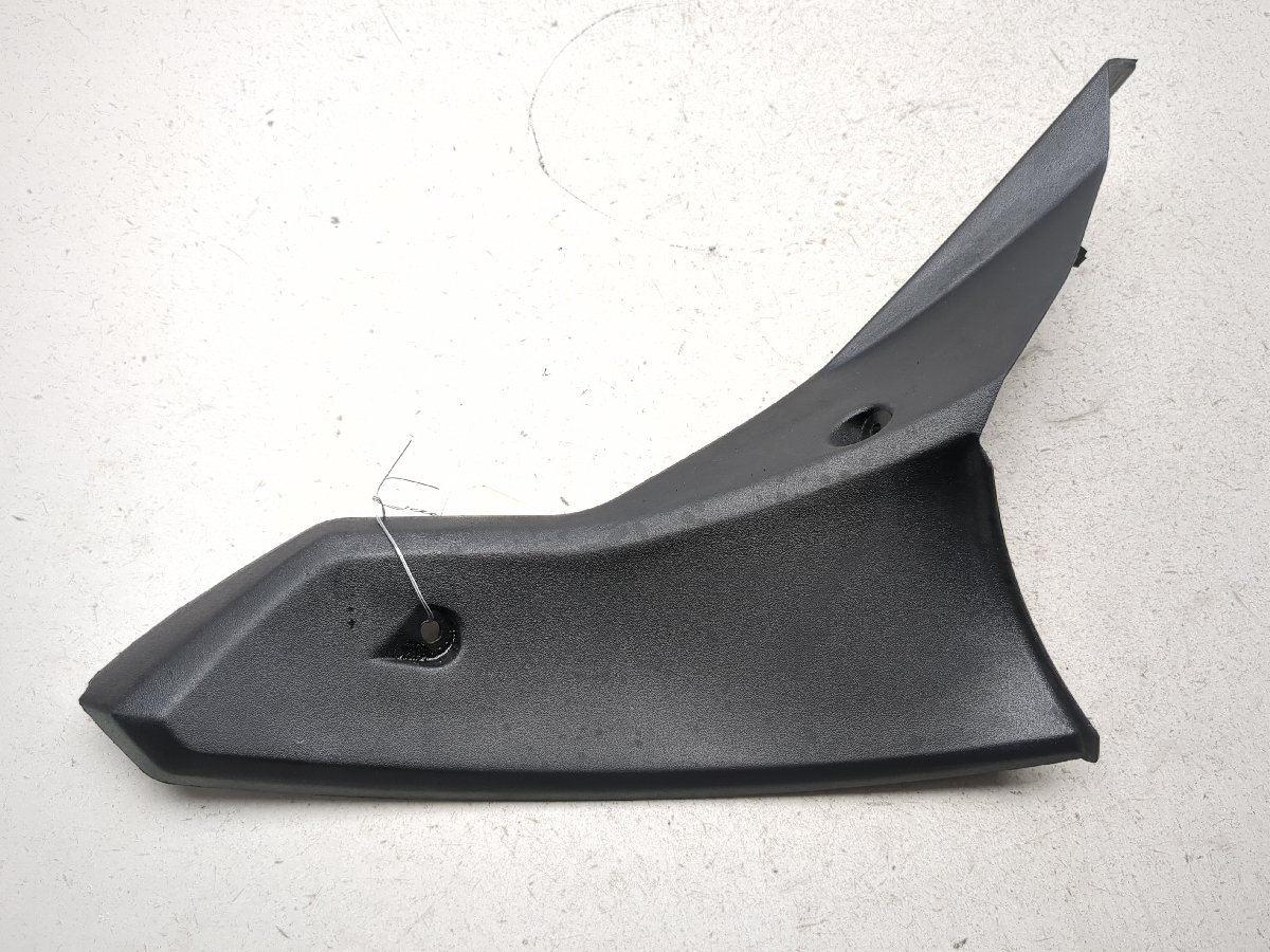 05-10 Triumph Sprint ST 1050 Right Side Trim Fairing Cover Panel 2301581