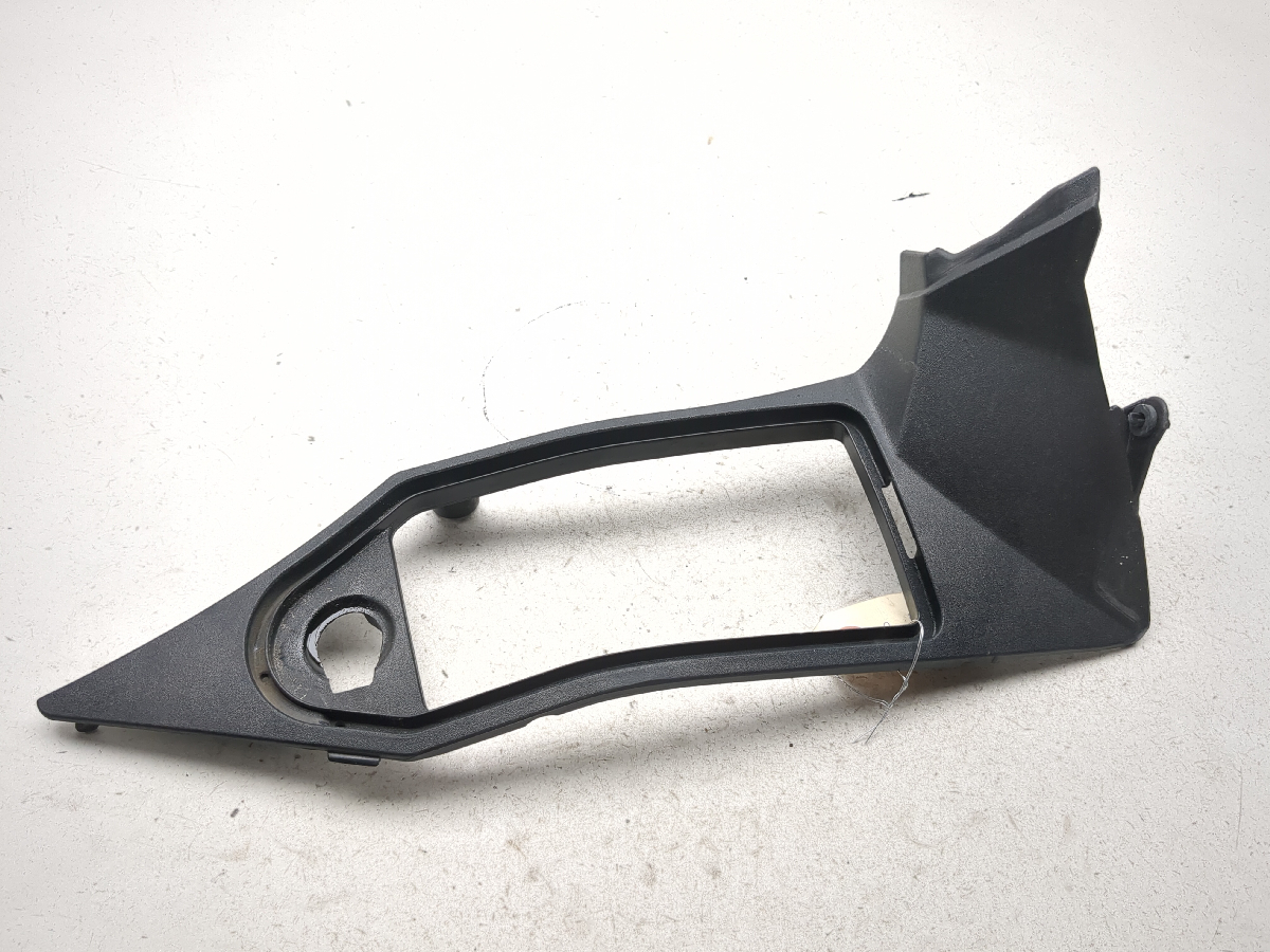 05-10 Triumph Sprint ST 1050 Right Side Cockpit Cover Panel 2301583