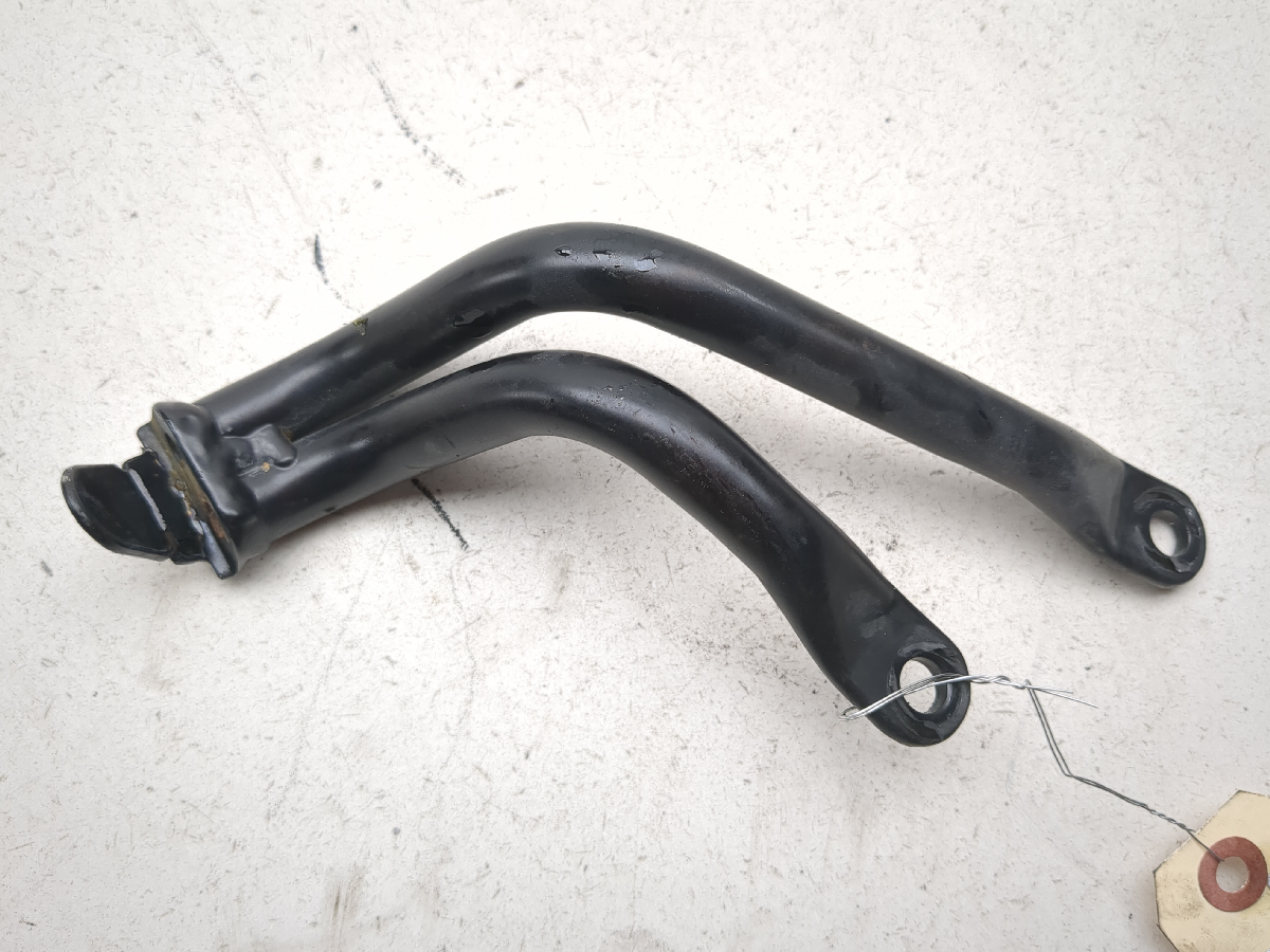 05-10 Triumph Sprint ST 1050 Rear Right Saddlebag Support Mount Bracket