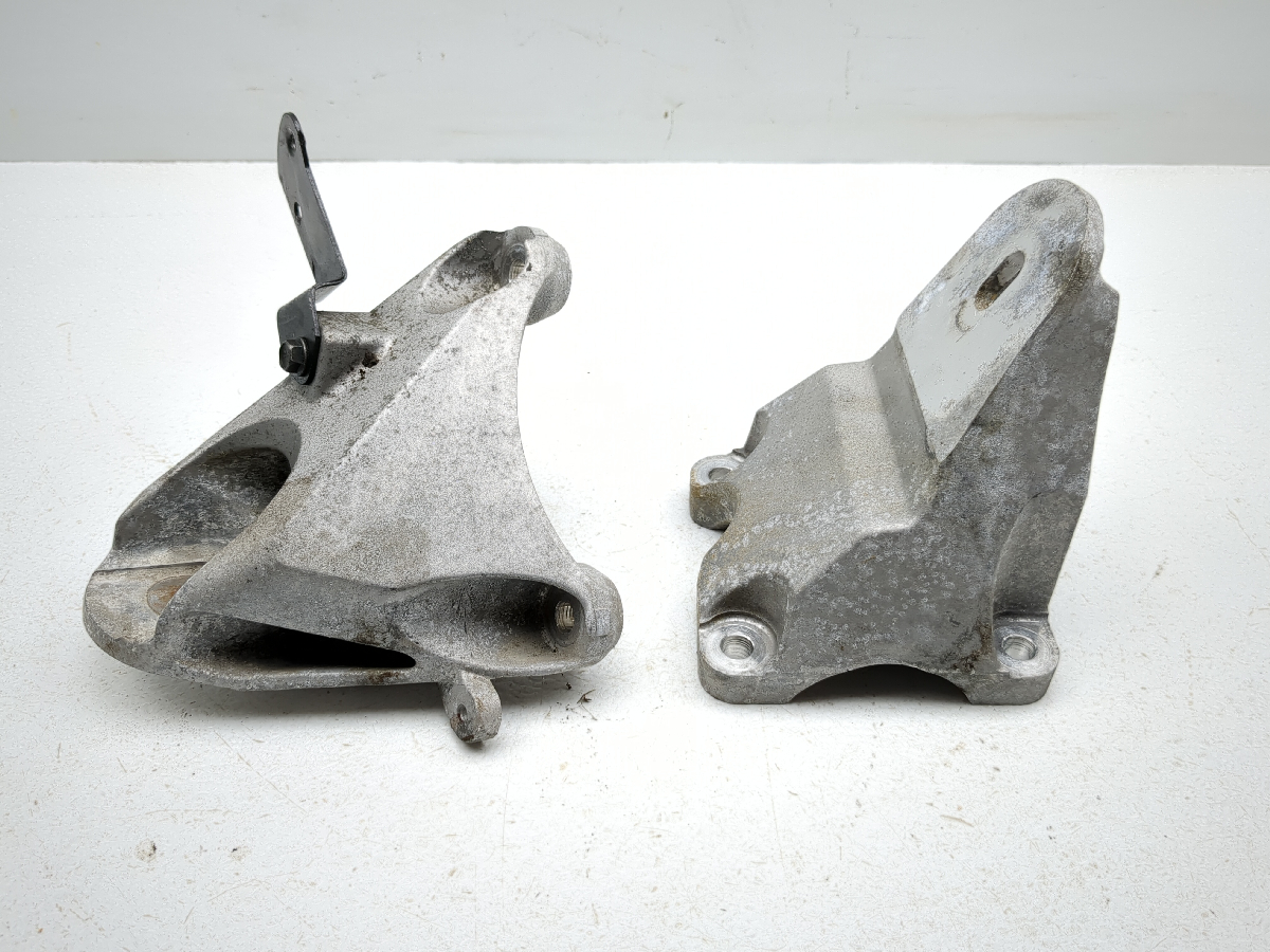 21-24 Polaris Slingshot S Engine Motor Mounts Set Pair