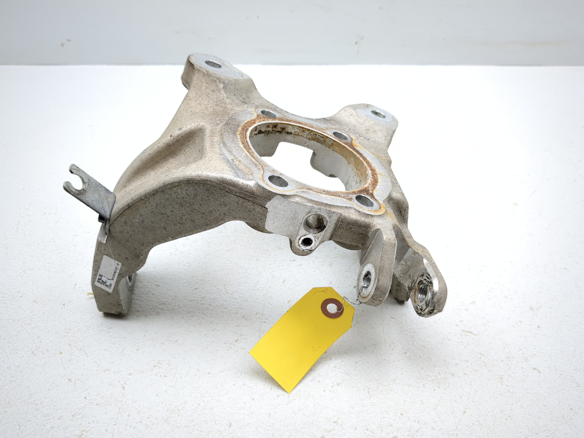 21-24 Polaris Slingshot S Front Left Wheel Spindle Knuckle Carrier 5139939