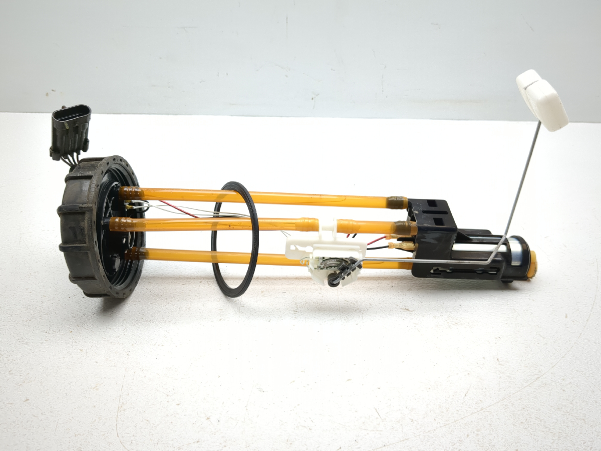 21-24 Polaris Slingshot S Petrol Gas Fuel Pump Assembly