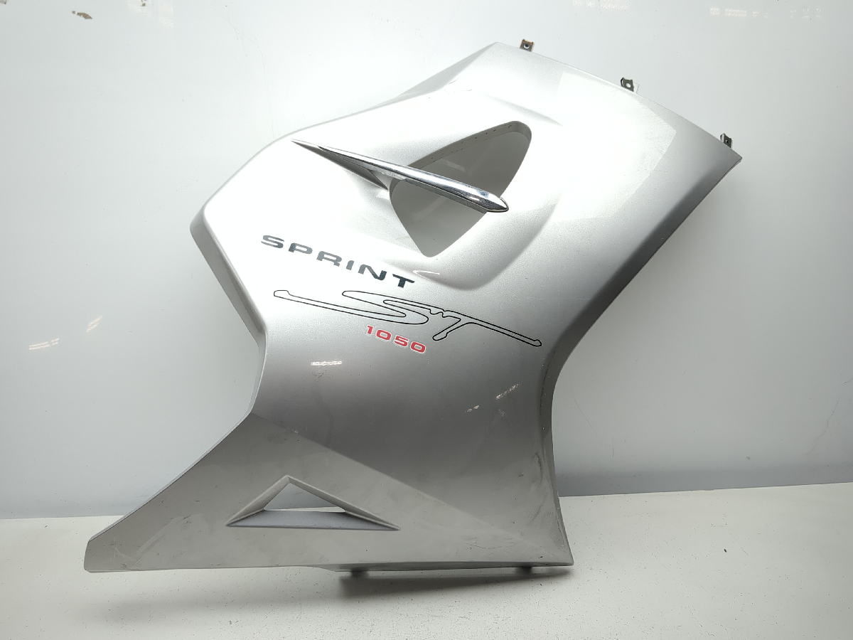05-10 Triumph Sprint ST 1050 Right Side Mid Fairing Cover Panel 2301570