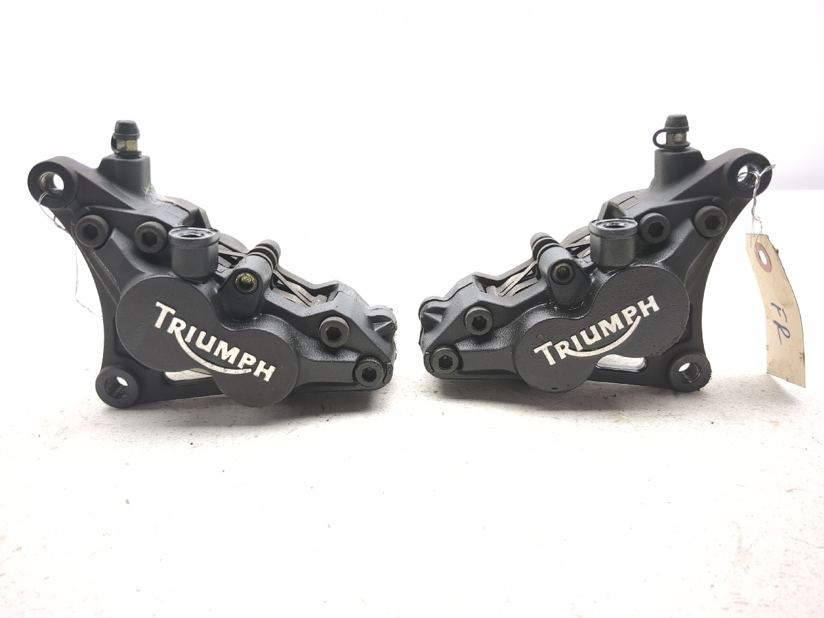 05-10 Triumph Sprint ST 1050 Front Brake Calipers Set Pair