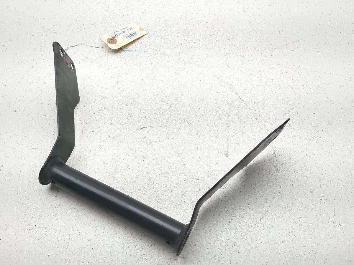 05-10 Triumph Sprint ST 1050 Saddlebag Mount bracket