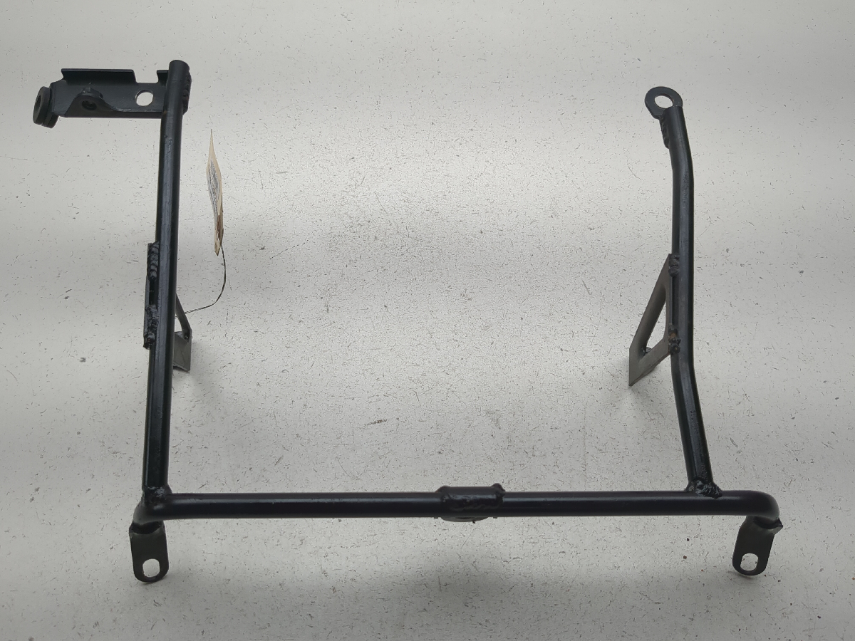 05-10 Triumph Sprint ST 1050 Engine Motor Oil Cooler Mount Bracket